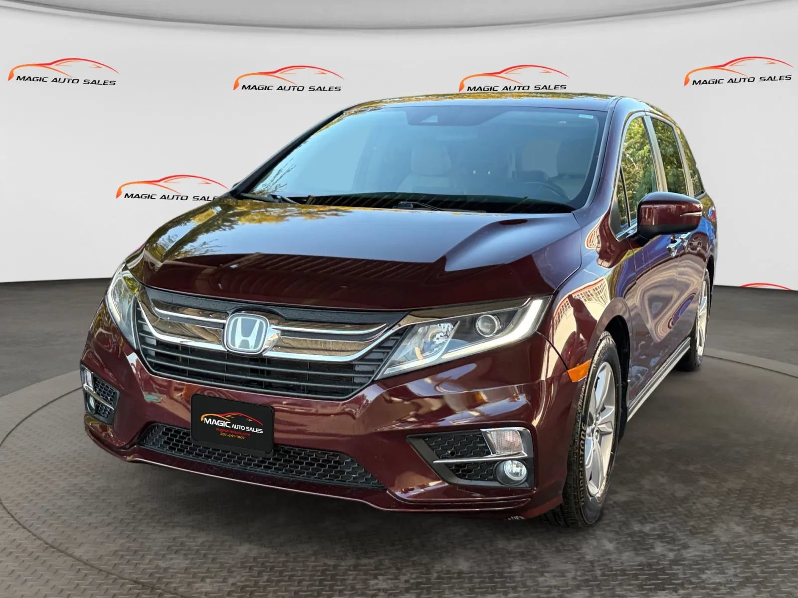 Used 2020 Honda Odyssey EX image 1