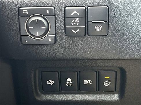 Used 2021 Lexus GX 460 Premium w/ Premium Package image 35