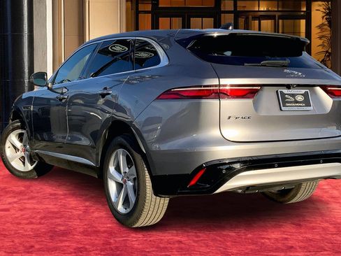 Used 2023 Jaguar F-PACE S image 11