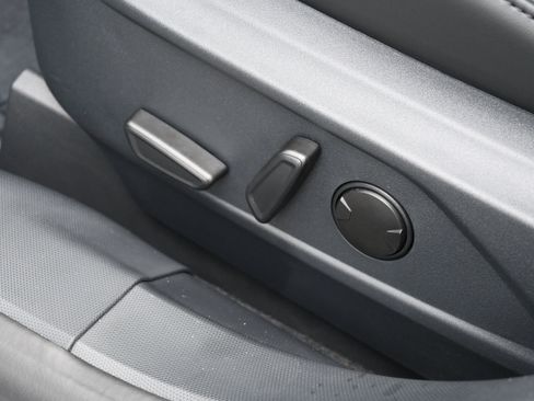 New 2025 Ford Mustang Mach-E Premium image 32