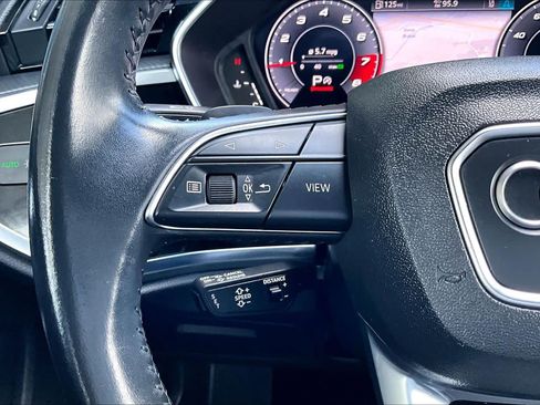 Used 2020 Audi Q3 2.0T Prestige AWD/4WD image 24