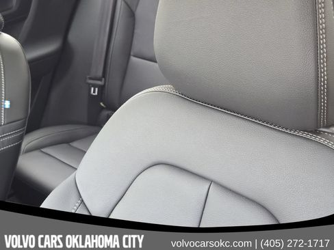 Used 2026 Volvo XC40 B5 Core w/ Protection Package Premier AWD/4WD image 15