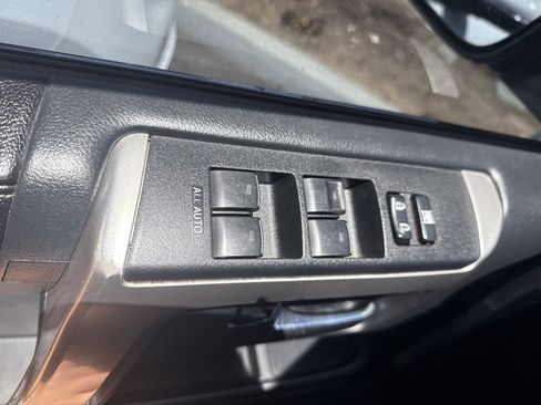 Used 2016 Toyota 4Runner Limited RWD image 18
