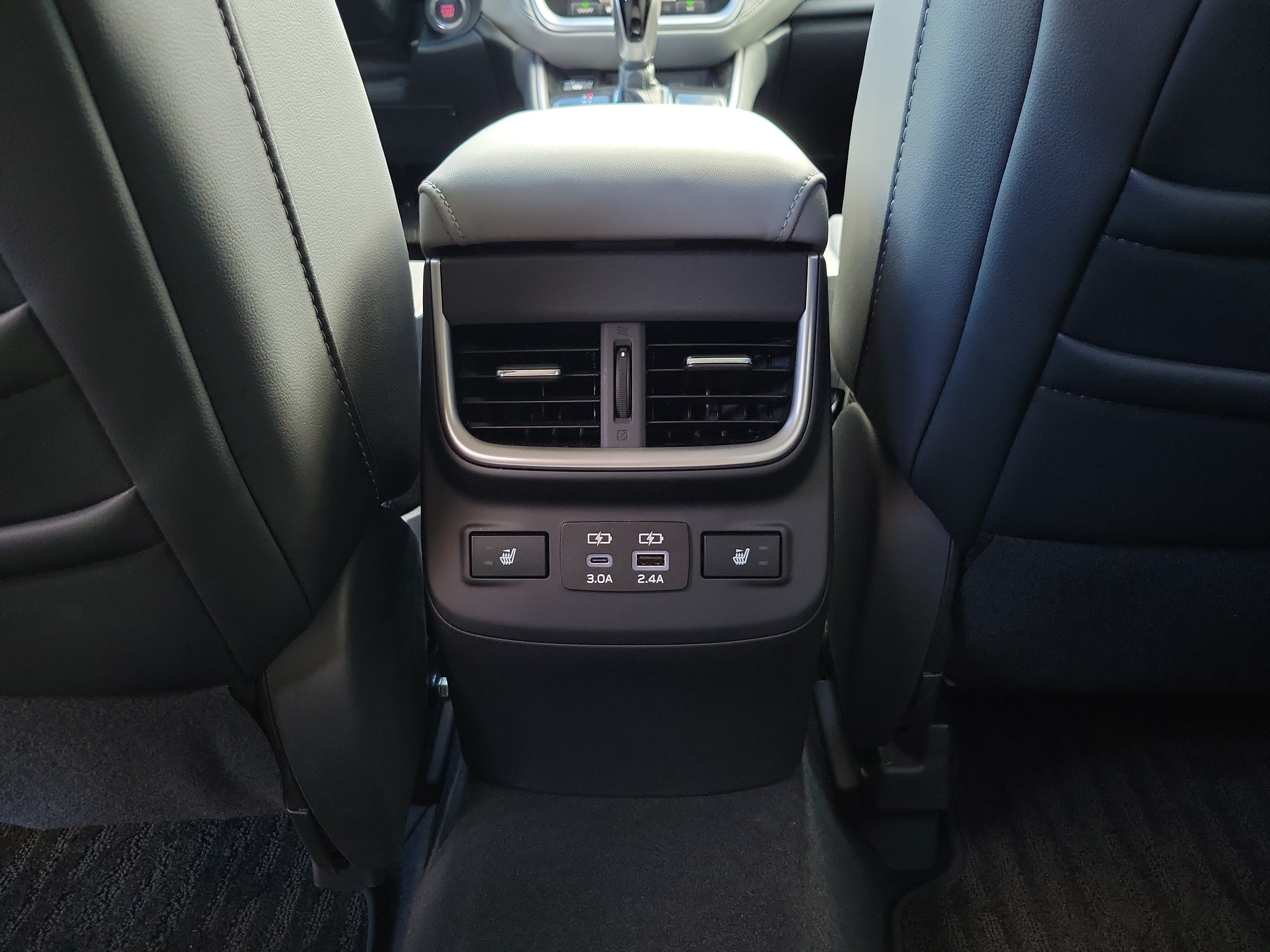 Used 2025 Subaru Outback Limited AWD/4WD image 23