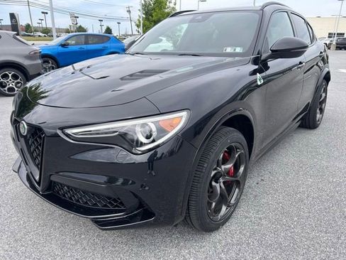 Used 2022 Alfa Romeo Stelvio Quadrifoglio w/ Active Assist Plus Package AWD/4WD image 2
