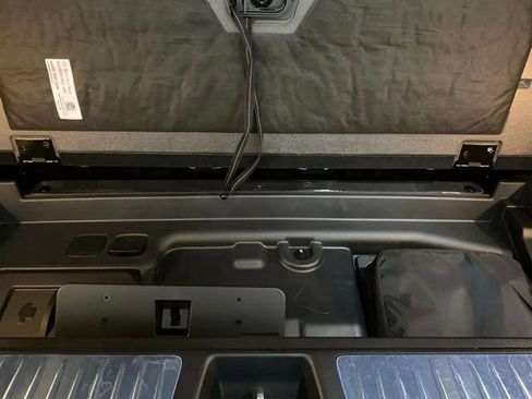 Used 2024 Mercedes-Benz EQS 450+ SUV w/ Exclusive Trim Package image 74