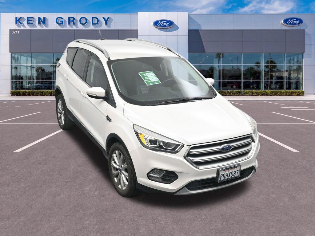 Used 2017 Ford Escape Titanium FWD image 11