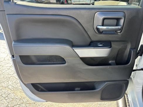 Used 2018 Chevrolet Silverado 1500 LT w/ All Star Edition AWD/4WD image 18