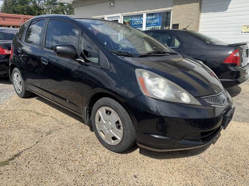 Used 2013 Honda Fit image 2