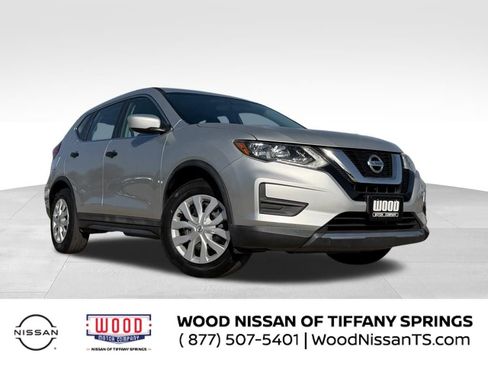 Used 2017 Nissan Rogue S image 1