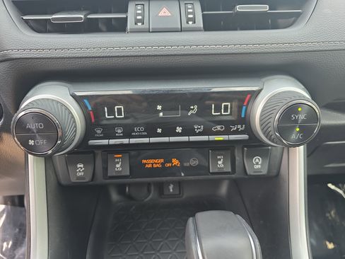 Certified 2021 Toyota RAV4 XLE Premium AWD/4WD image 26