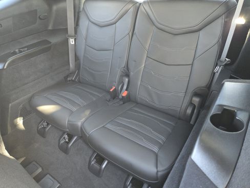 Used 2024 Cadillac XT6 Sport w/ Platinum Package image 40