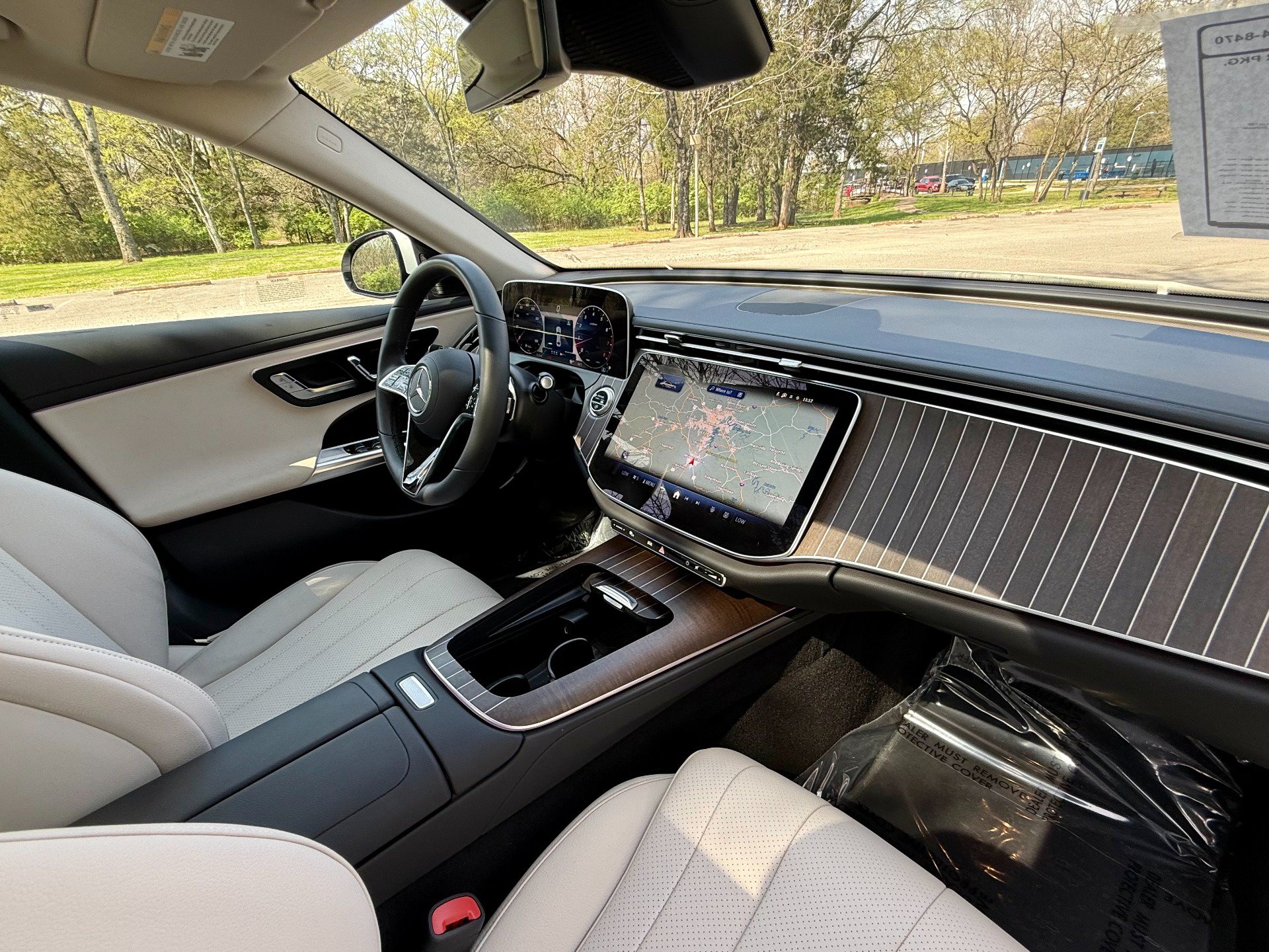 Used 2025 Mercedes-Benz E 350 Sedan image 18