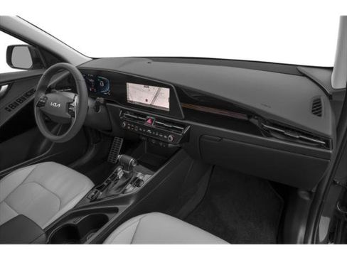 Used 2025 Kia Niro EX Touring FWD image 16