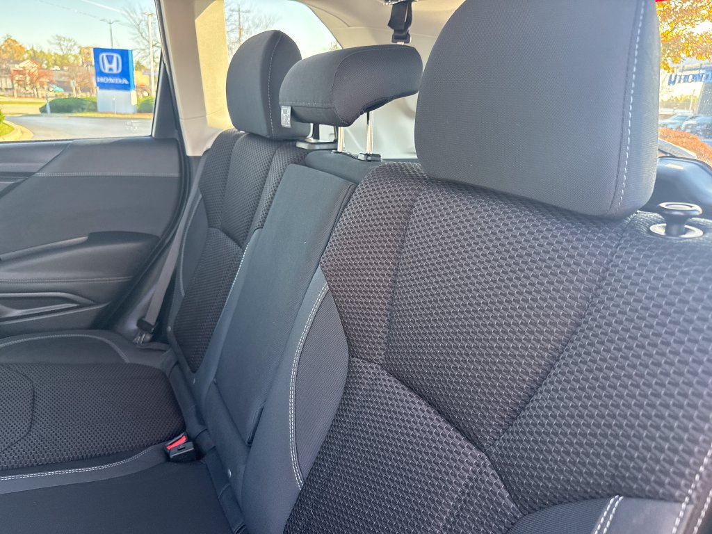 Used 2019 Subaru Forester Premium AWD/4WD image 19
