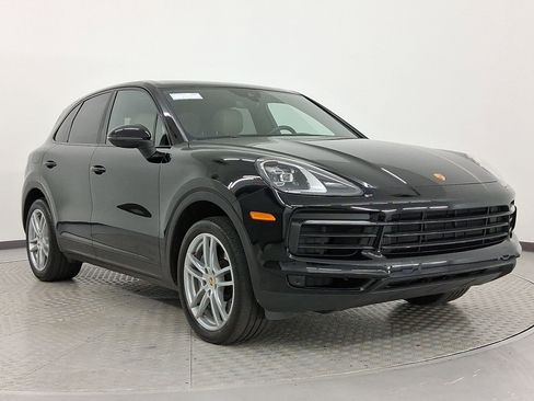 Used 2021 Porsche Cayenne image 7