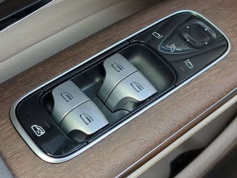 Used 2023 Mercedes-Benz EQS 450+ Sedan image 10