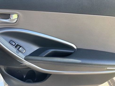 Used 2019 Hyundai Santa Fe XL FWD image 36