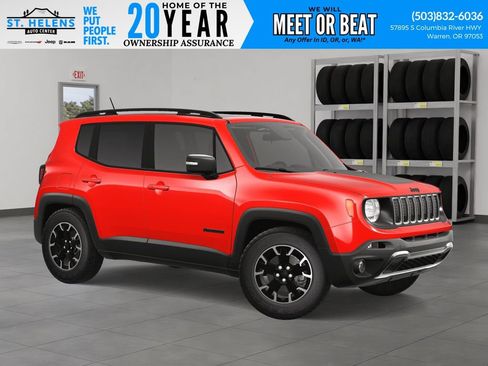 New 2023 Jeep Renegade Latitude w/ Sun/Sound Group image 9