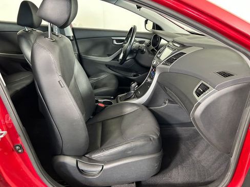 Used 2014 Hyundai Elantra Limited w/ Option Group 03 FWD image 28
