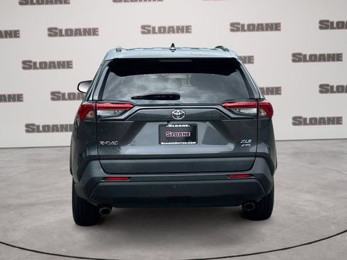 Used 2021 Toyota RAV4 XLE AWD/4WD image 4