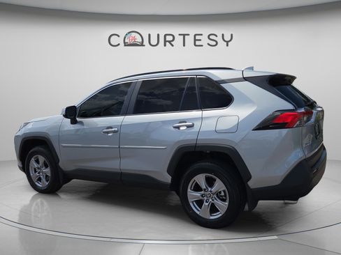 Certified 2025 Toyota RAV4 XLE AWD/4WD image 3