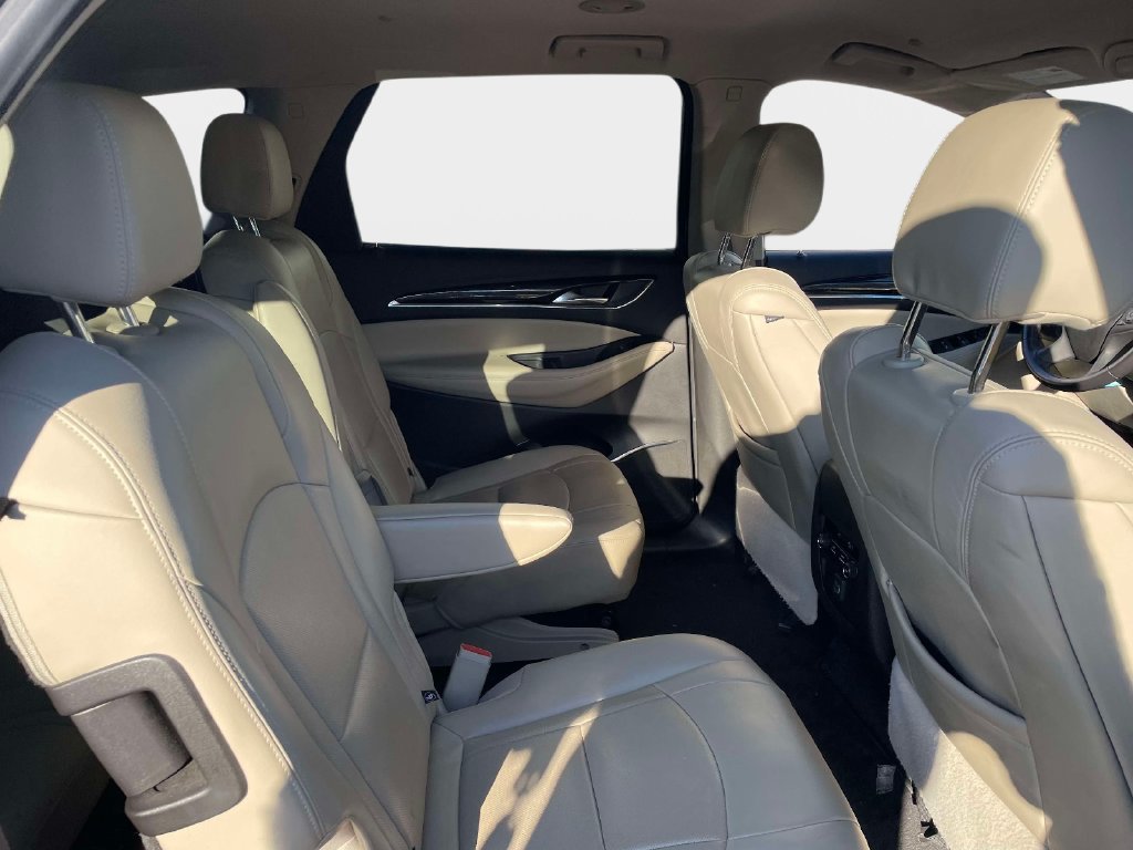 Used 2021 Buick Enclave Essence FWD image 12