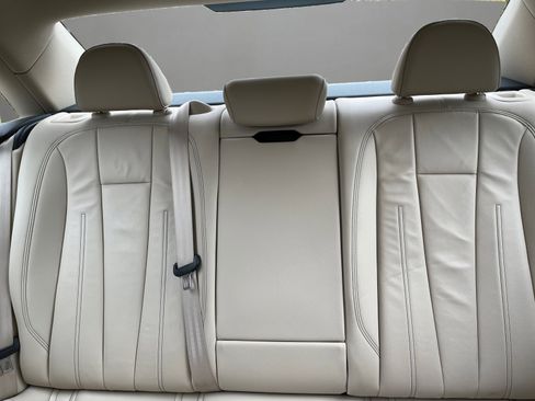 Used 2022 Audi A4 2.0T Premium w/ Convenience Package image 17