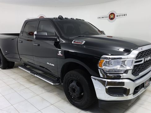 Used 2022 RAM 3500 Tradesman RWD image 39