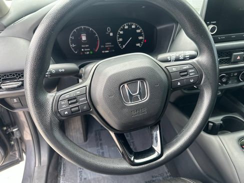 Used 2024 Honda HR-V LX image 11