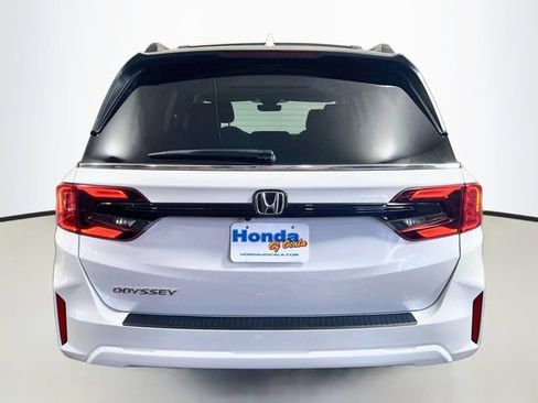 Certified 2025 Honda Odyssey EX-L image 8