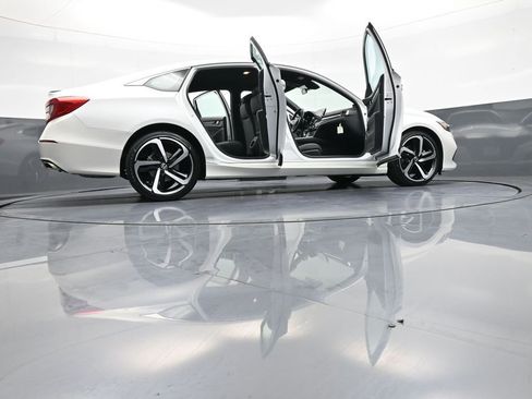 Used 2022 Honda Accord Sport image 47