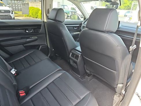 Used 2025 Honda CR-V EX-L image 11
