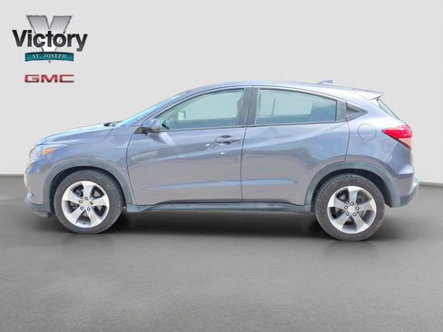 Used 2018 Honda HR-V LX image 6