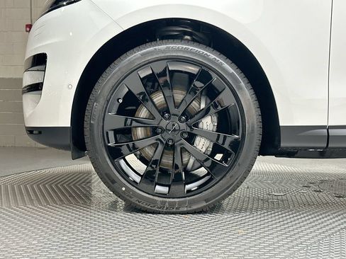 New 2026 Land Rover Range Rover Sport SE AWD/4WD image 5
