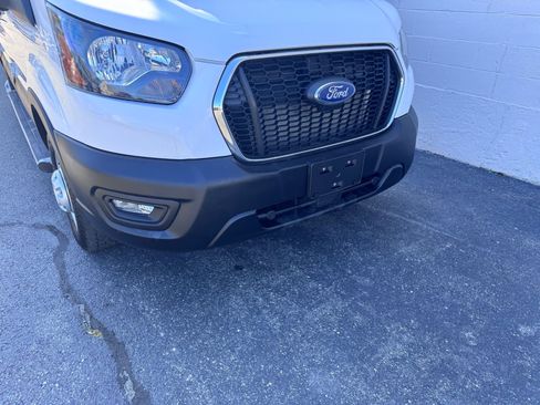 Used 2023 Ford Transit 250 Low Roof AWD w/ Exterior Upgrade Package image 10