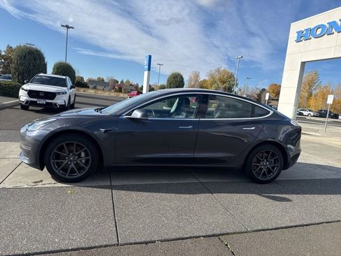 Used 2018 Tesla Model 3 Long Range image 12