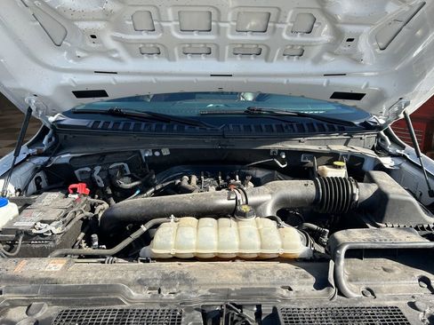 Used 2024 Ford Expedition Limited image 27