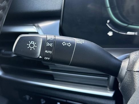 Used 2023 Kia Telluride S AWD/4WD image 11