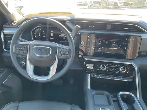 New 2026 GMC Sierra 2500 Denali w/ Denali Reserve Package image 16