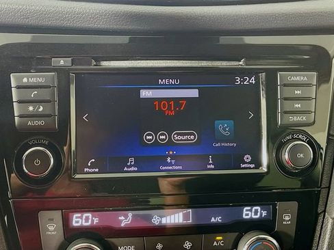 Used 2019 Nissan Rogue SV AWD/4WD image 15