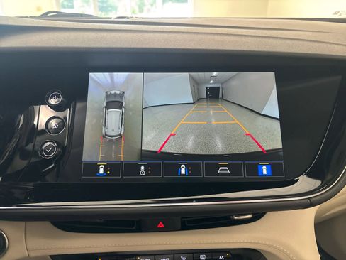 Used 2023 Buick Envision Avenir image 53