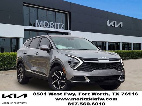 New 2025 Kia Sportage LX image 1