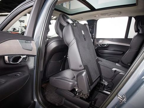 Used 2023 Volvo XC90 B6 Ultimate w/ Lounge Package AWD/4WD image 23