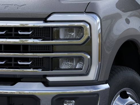 New 2026 Ford F350 XLT w/ XLT Premium Package AWD/4WD image 19