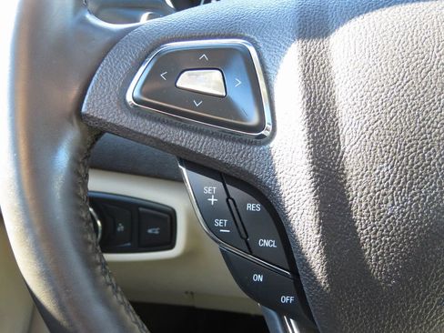 Used 2017 Lincoln MKC Reserve w/ Lincoln MKC Climate Package image 24