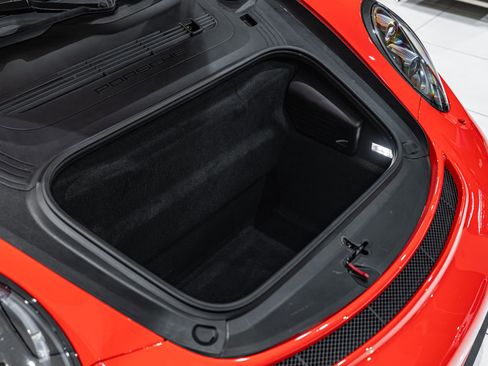 Used 2018 Porsche 911 GT3 RWD image 45
