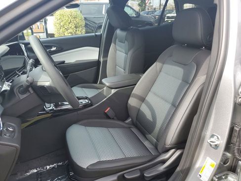 New 2026 Chevrolet Trax LT image 17