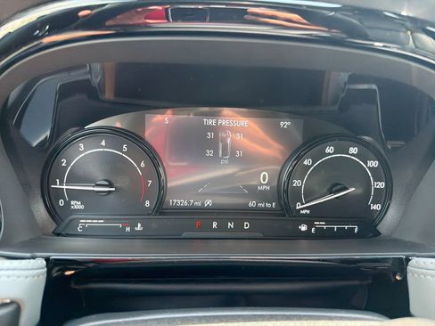 Used 2022 Lincoln Corsair AWD w/ Premium Package image 18