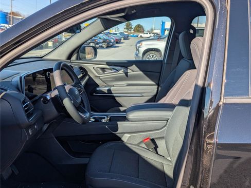 New 2026 Chevrolet Traverse LT image 12